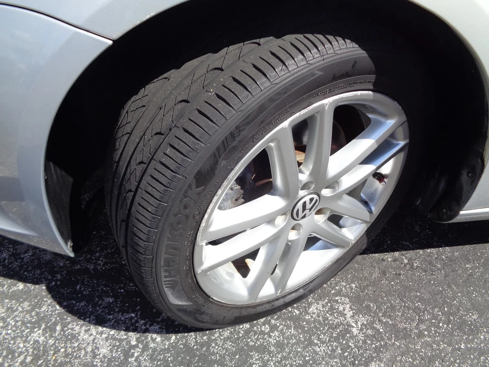 2009 Volkswagen Eos - Image 11 of 20