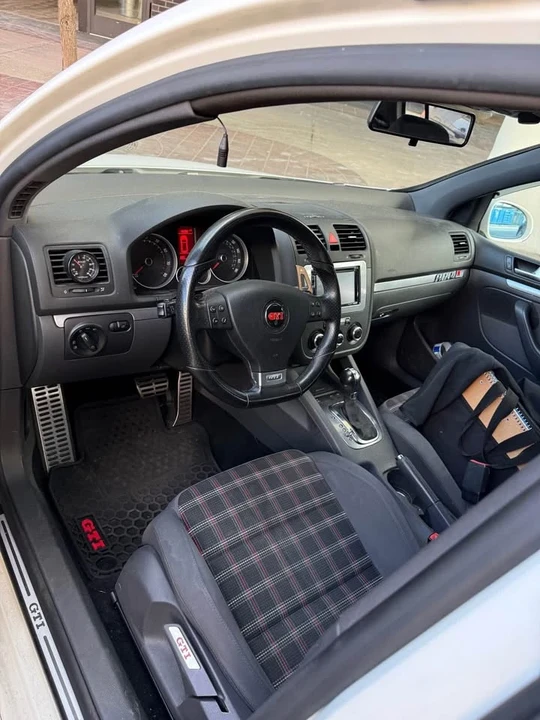 2009 Volkswagen GTI Mk5 - Image 9 of 10