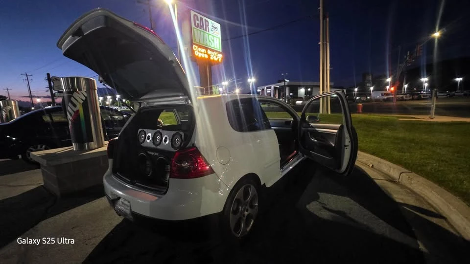 2009 Volkswagen GTI Mk5 - Image 7 of 8