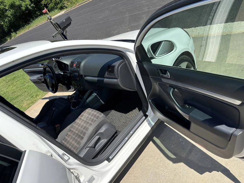 2009 Volkswagen GTI Mk5 - Image 11 of 17