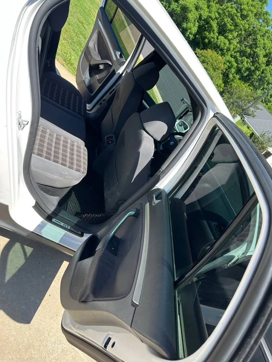 2009 Volkswagen GTI Mk5 - Image 15 of 17