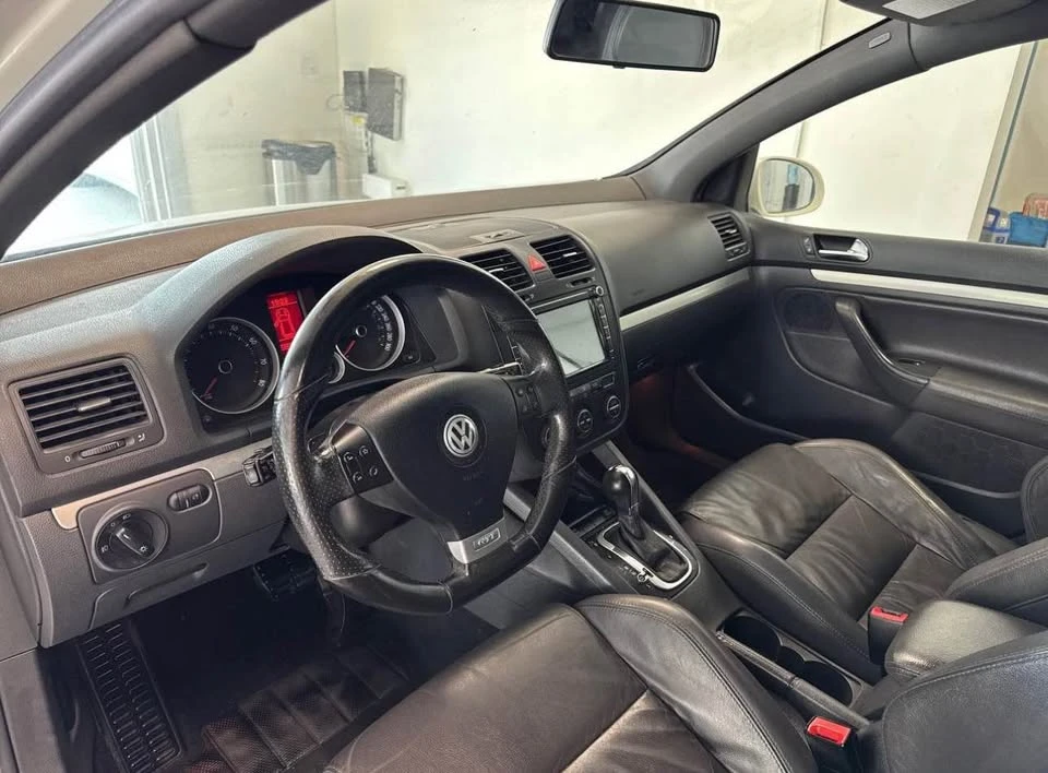 2009 Volkswagen GTI Mk5 - Image 10 of 16