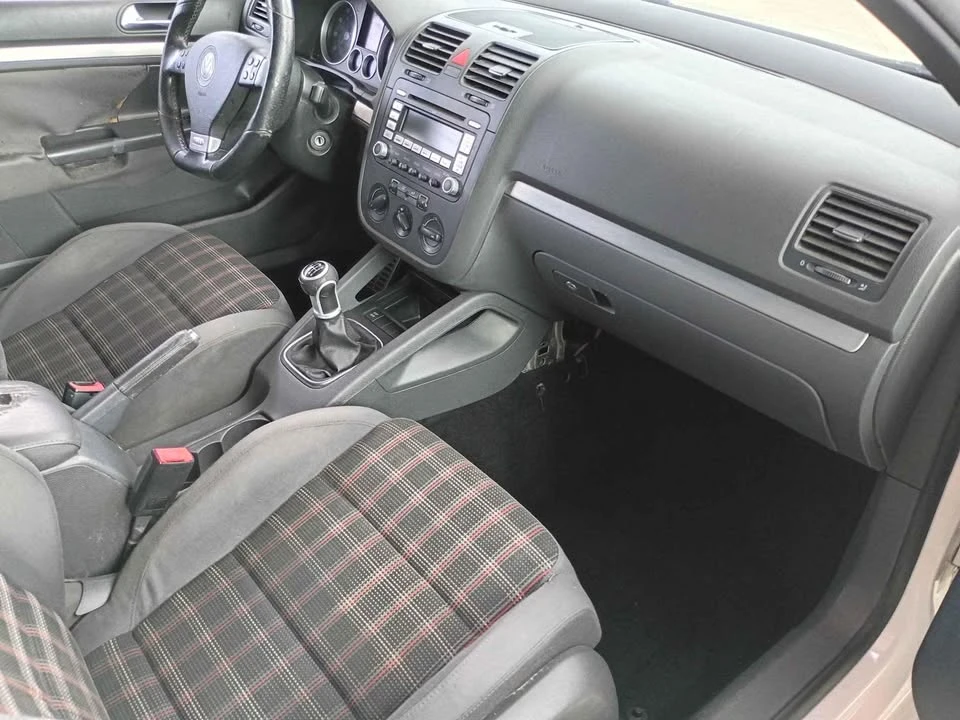 2009 Volkswagen GTI Mk5 - Image 5 of 8