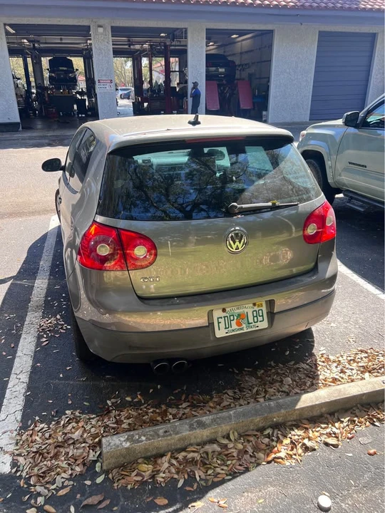 2009 Volkswagen GTI Mk5 - Image 2 of 5