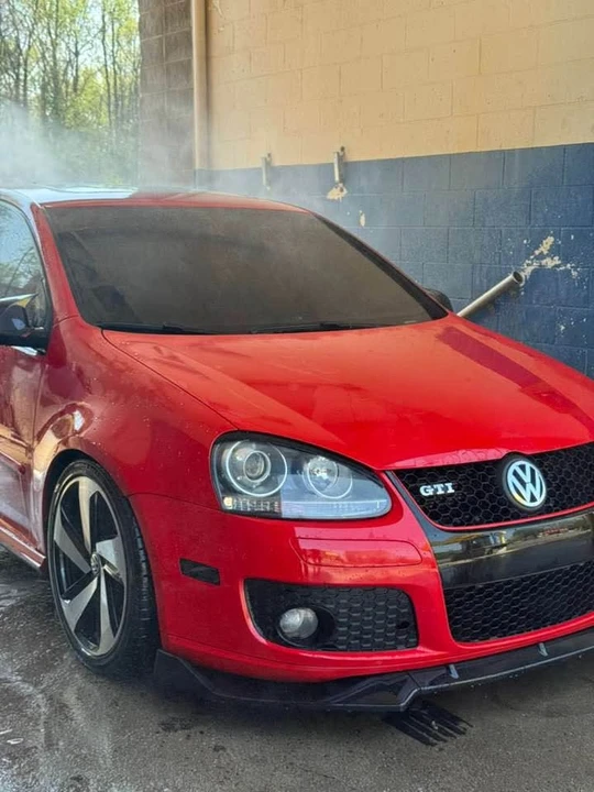 2009 Volkswagen GTI Mk5 - Image 2 of 8