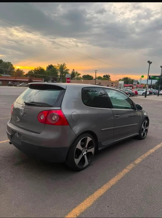 2009 Volkswagen GTI Mk5 - Image 2 of 6