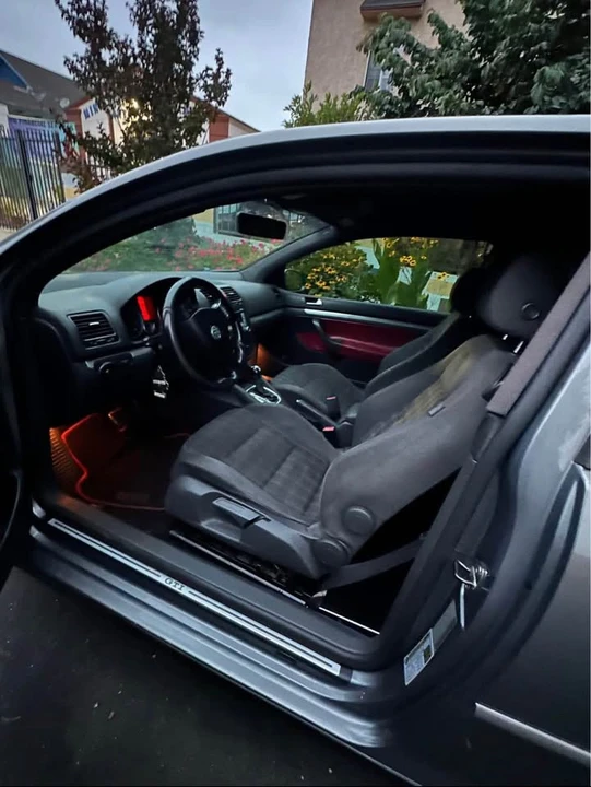 2009 Volkswagen GTI Mk5 - Image 2 of 3