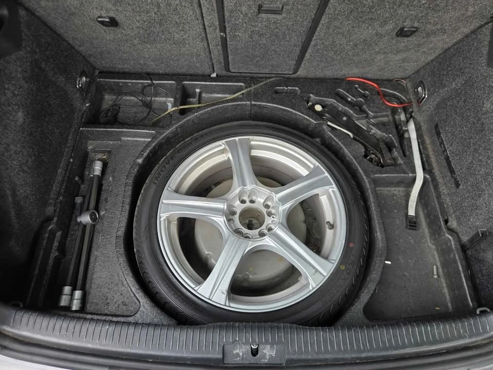 2009 Volkswagen GTI Mk5 - Image 12 of 20