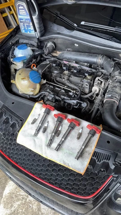 2009 Volkswagen GTI Mk5 - Image 12 of 20