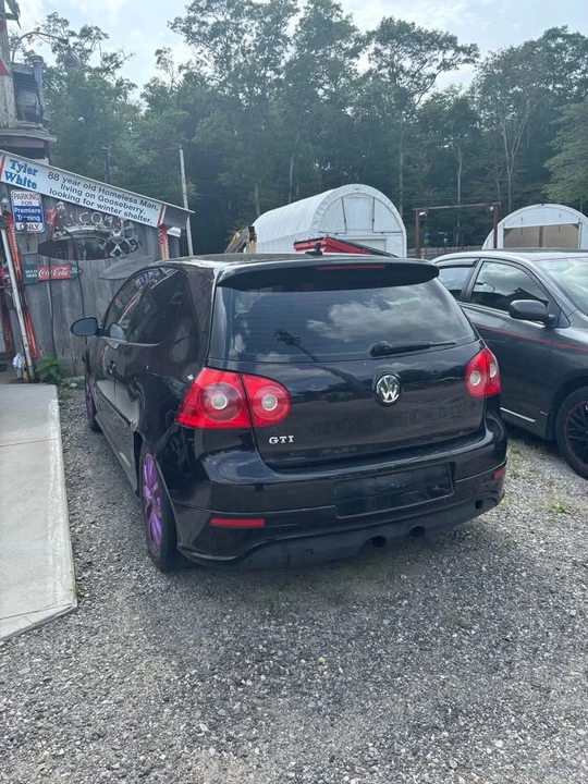 2009 Volkswagen GTI Mk5 - Image 2 of 6