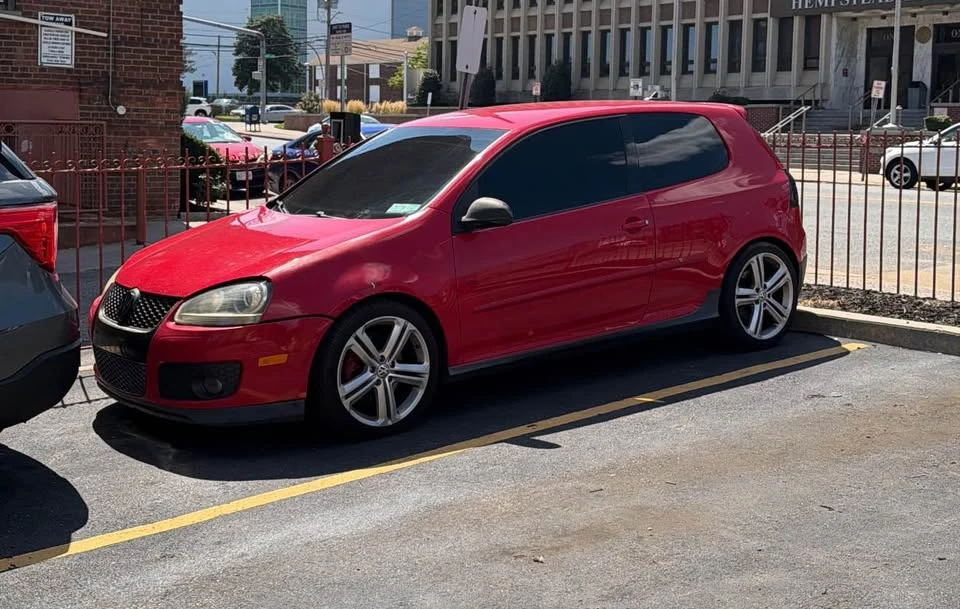 2009 Volkswagen GTI Mk5 - Image 2 of 6