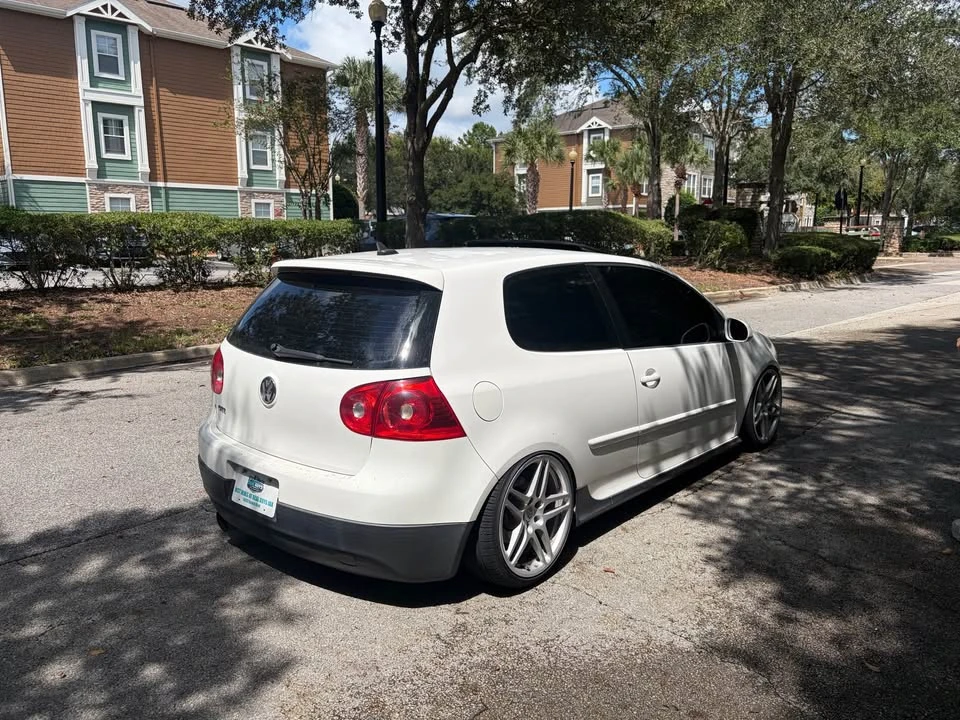2009 Volkswagen GTI Mk5 - Image 2 of 15