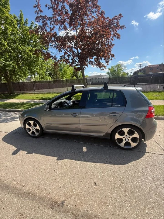 2009 Volkswagen GTI Mk5 - Image 2 of 7