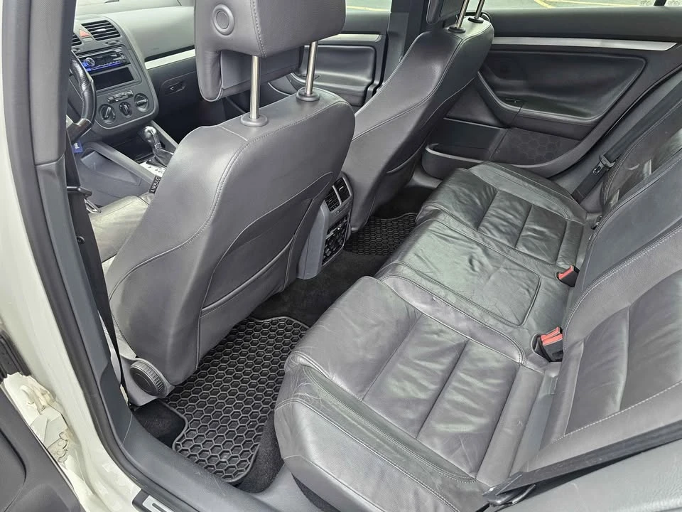 2009 Volkswagen GTI Mk5 - Image 9 of 18