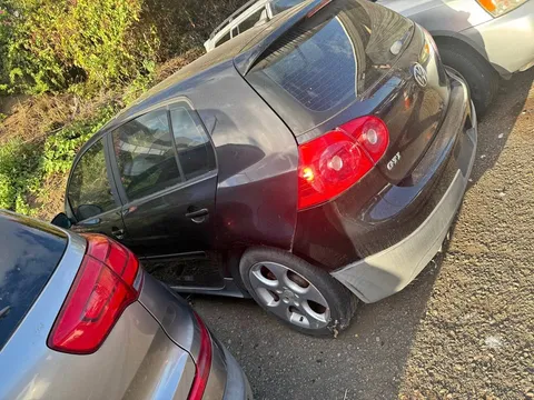 2009 Volkswagen GTI 2.0T Hatchback Sedan 4D