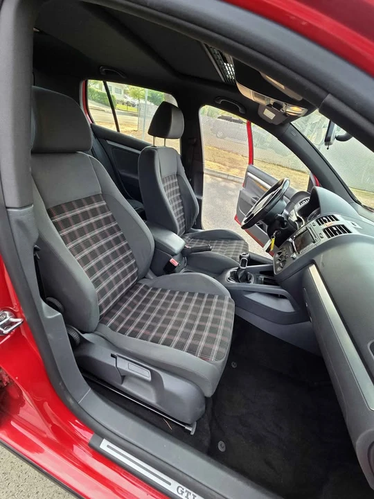 2009 Volkswagen GTI Mk5 - Image 12 of 14