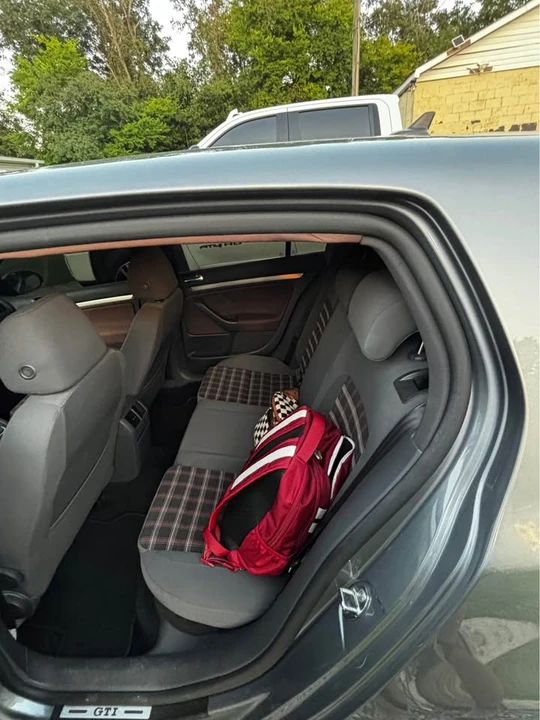 2009 Volkswagen GTI Mk5 - Image 11 of 15