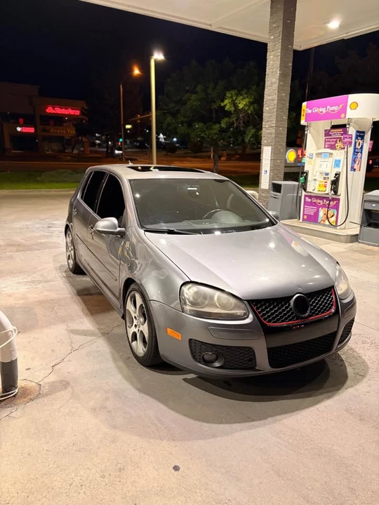 2009 Volkswagen GTI Mk5 - Image 2 of 10