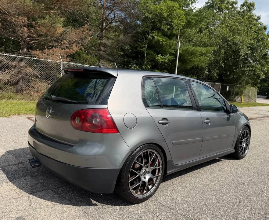 2009 Volkswagen GTI Mk5 - Image 2 of 7