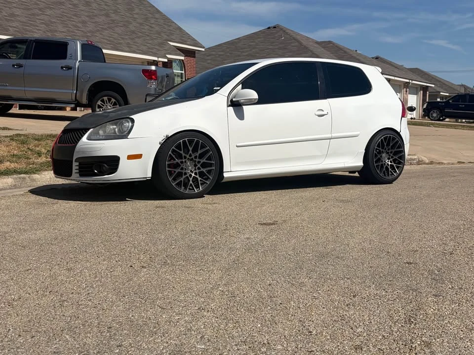 2009 Volkswagen GTI Mk5 - Image 2 of 3