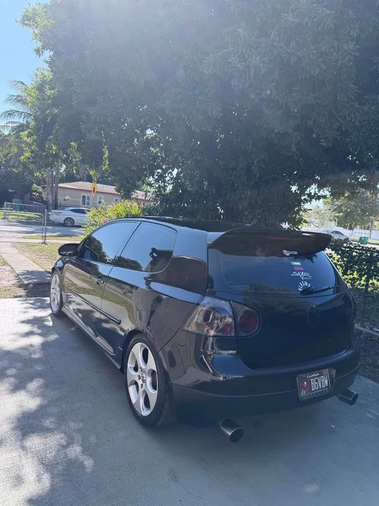 2009 Volkswagen GTI Mk5 - Image 2 of 6