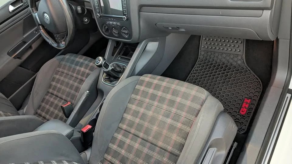 2009 Volkswagen GTI Mk5 - Image 16 of 19