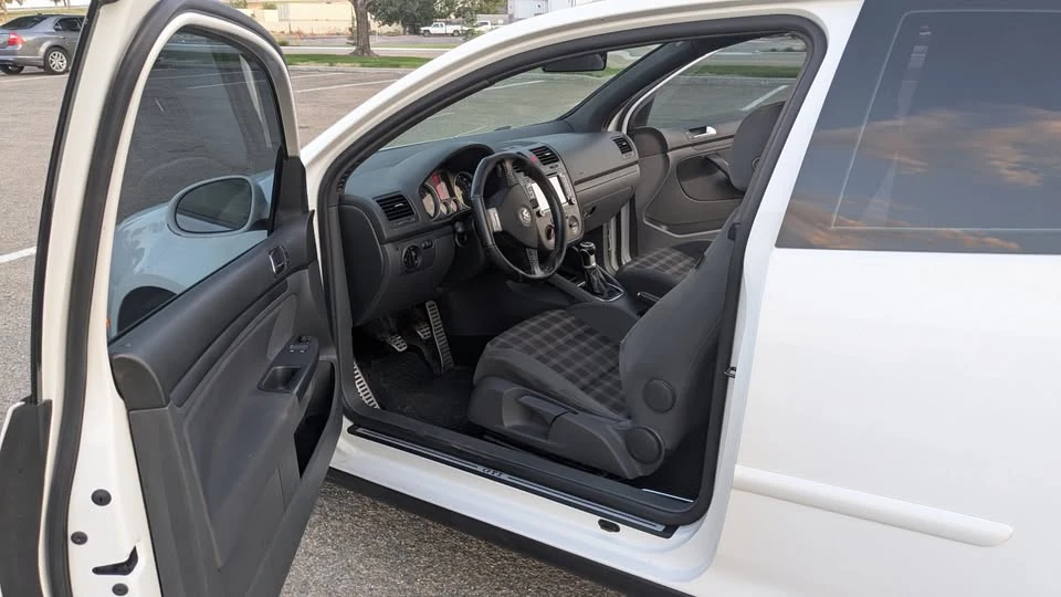 2009 Volkswagen GTI Mk5 - Image 7 of 19