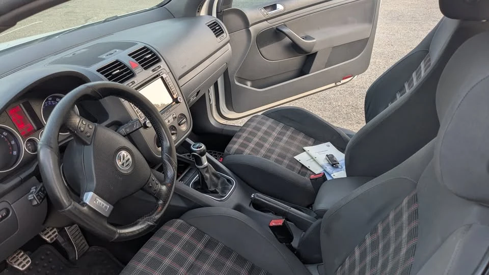 2009 Volkswagen GTI Mk5 - Image 8 of 19