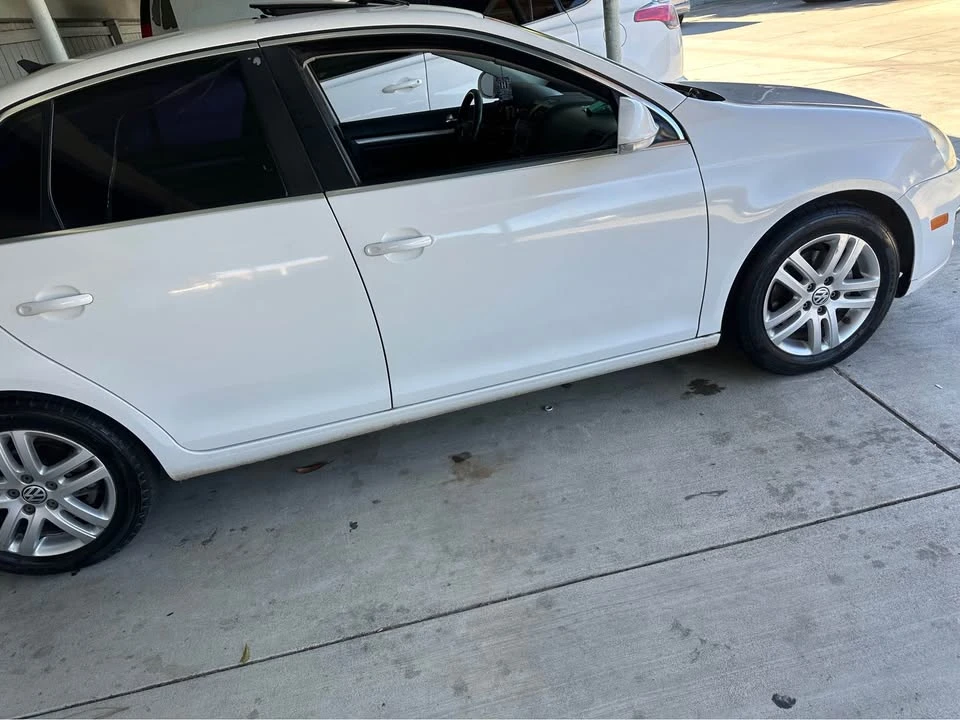 2009 Volkswagen GTI Mk5 - Image 6 of 10