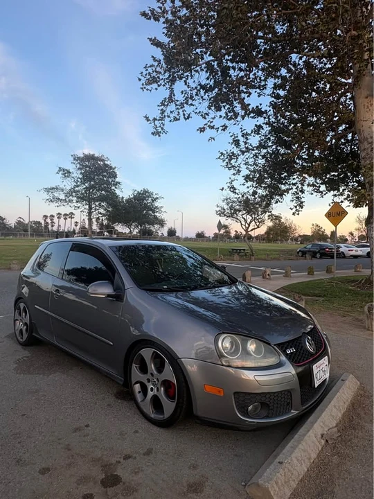 2009 Volkswagen GTI Mk5 - Image 2 of 6