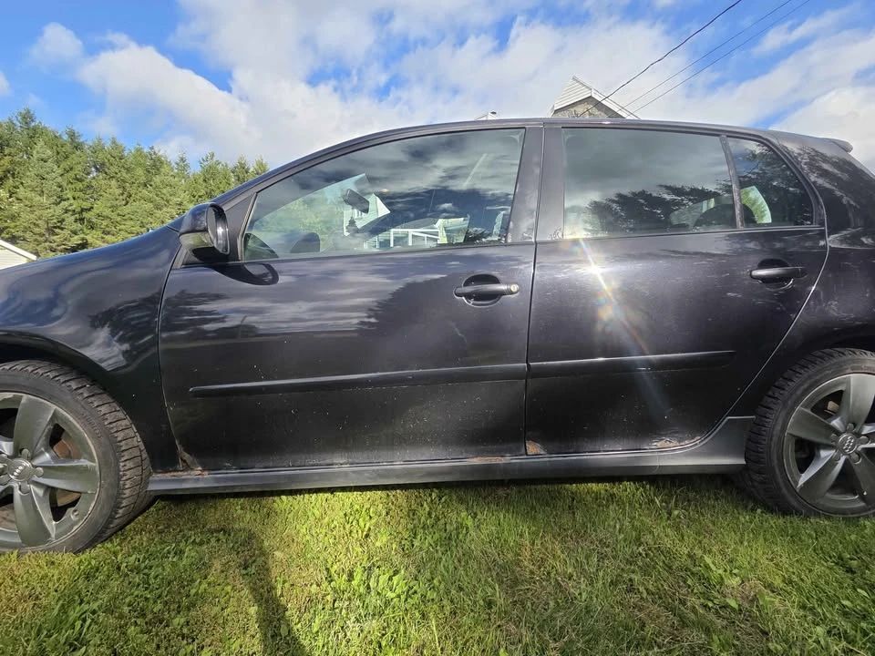 2009 Volkswagen GTI Mk5 - Image 5 of 11