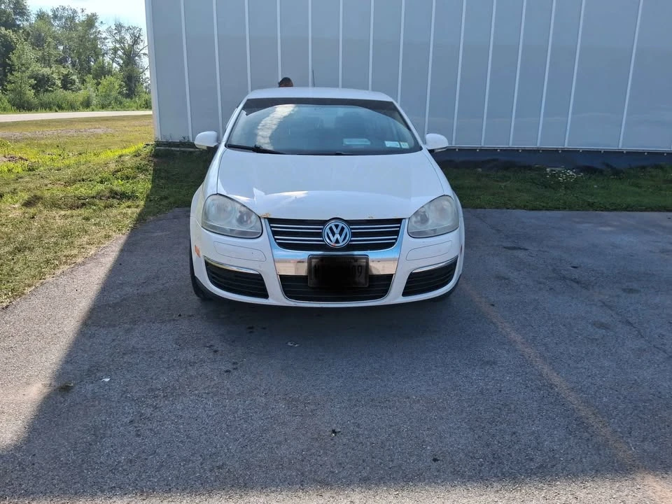2009 Volkswagen A5 Jetta - Image 2 of 6