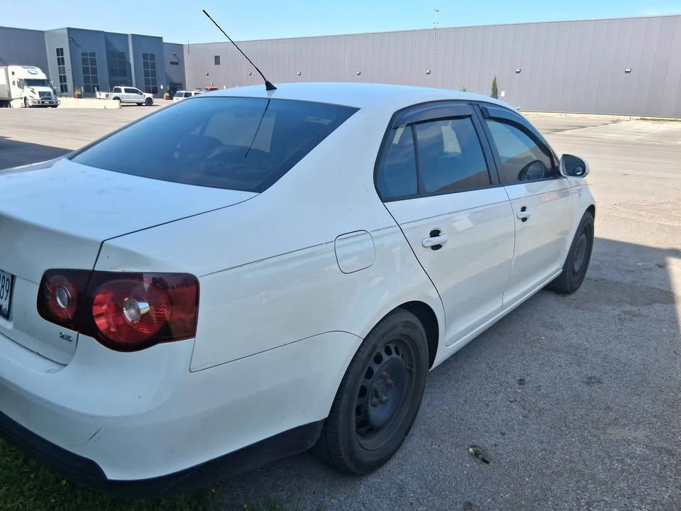 2009 Volkswagen A5 Jetta - Image 3 of 6