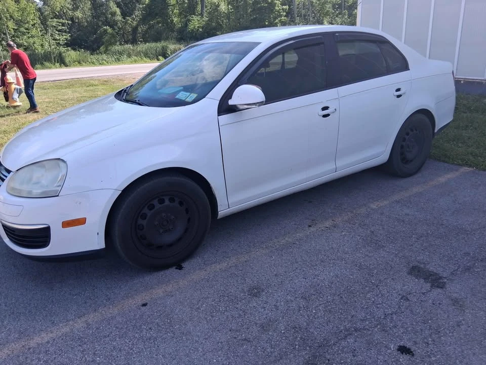 2009 Volkswagen A5 Jetta - Image 5 of 6