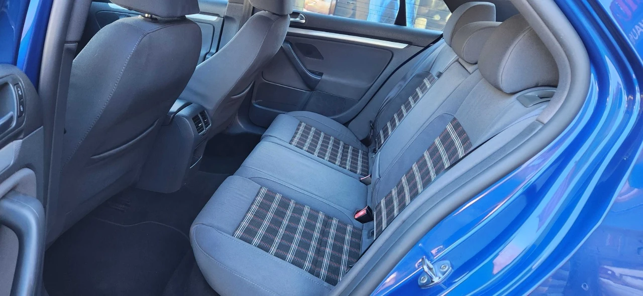 2009 Volkswagen A5 Jetta - Image 9 of 20