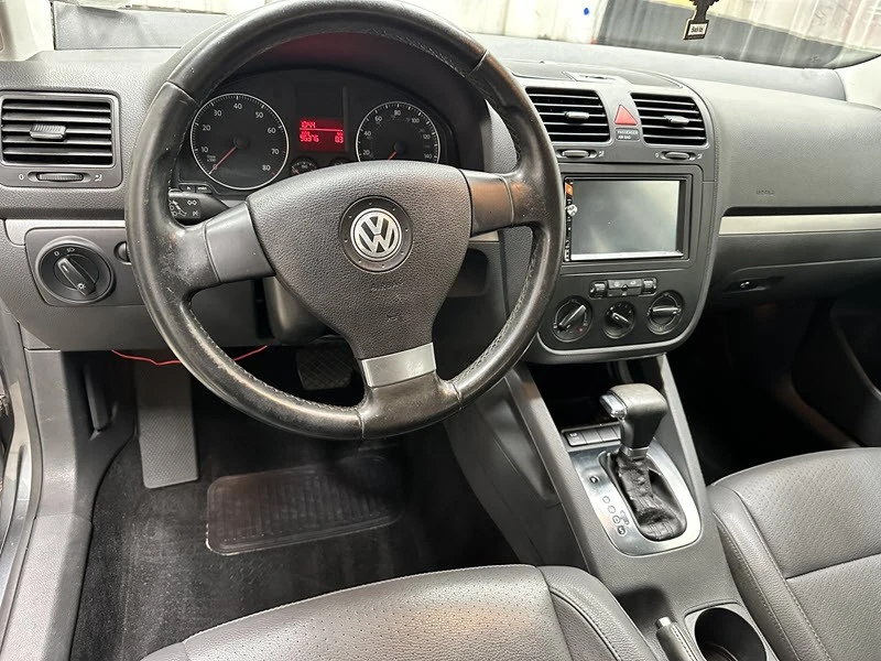 2009 Volkswagen A5 Jetta - Image 9 of 21
