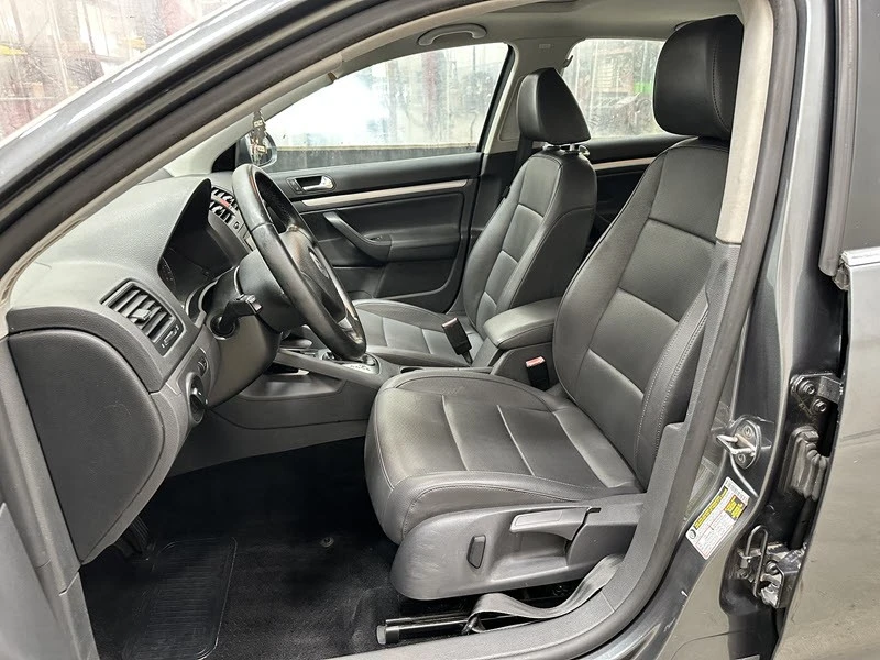 2009 Volkswagen A5 Jetta - Image 11 of 21