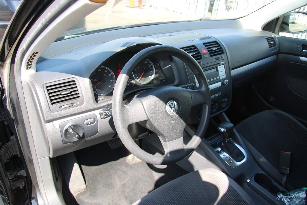 2009 Volkswagen A5 Jetta - Image 16 of 21
