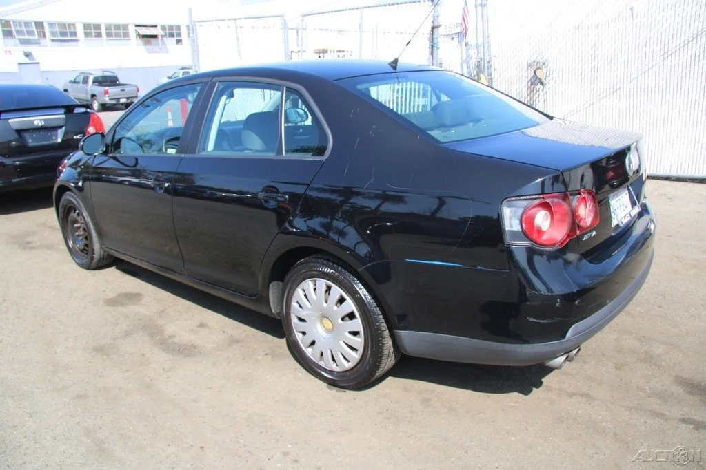 2009 Volkswagen A5 Jetta - Image 5 of 21