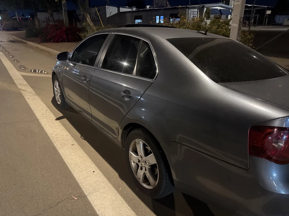 2009 Volkswagen A5 Jetta - Image 3 of 4