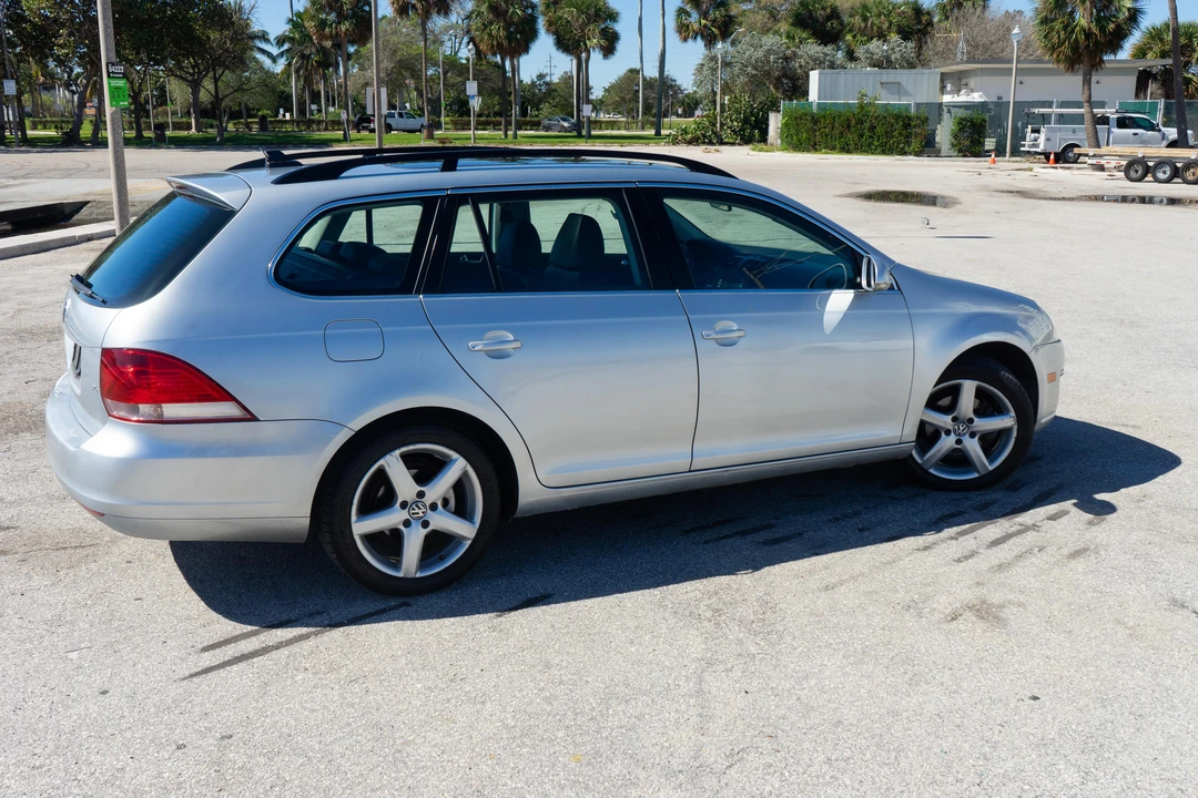 2009 Volkswagen A5 Jetta - Image 19 of 31