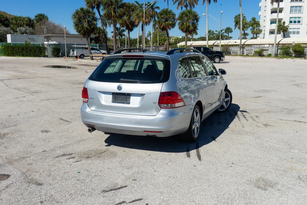 2009 Volkswagen A5 Jetta - Image 16 of 31