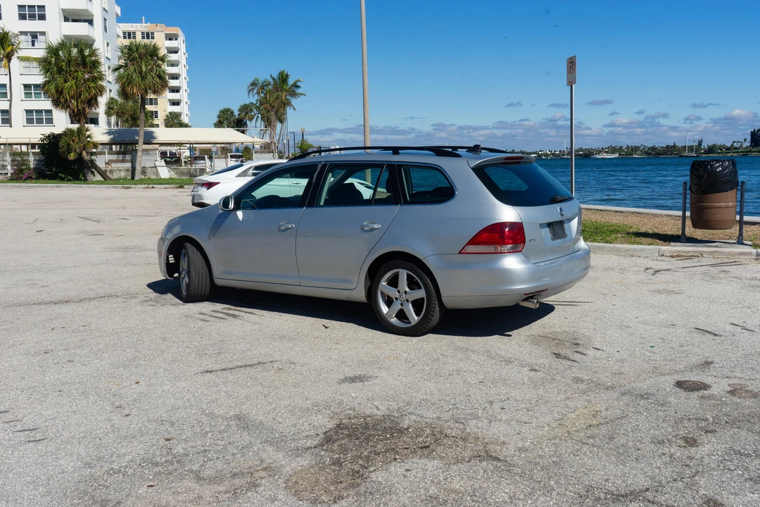 2009 Volkswagen A5 Jetta - Image 12 of 31