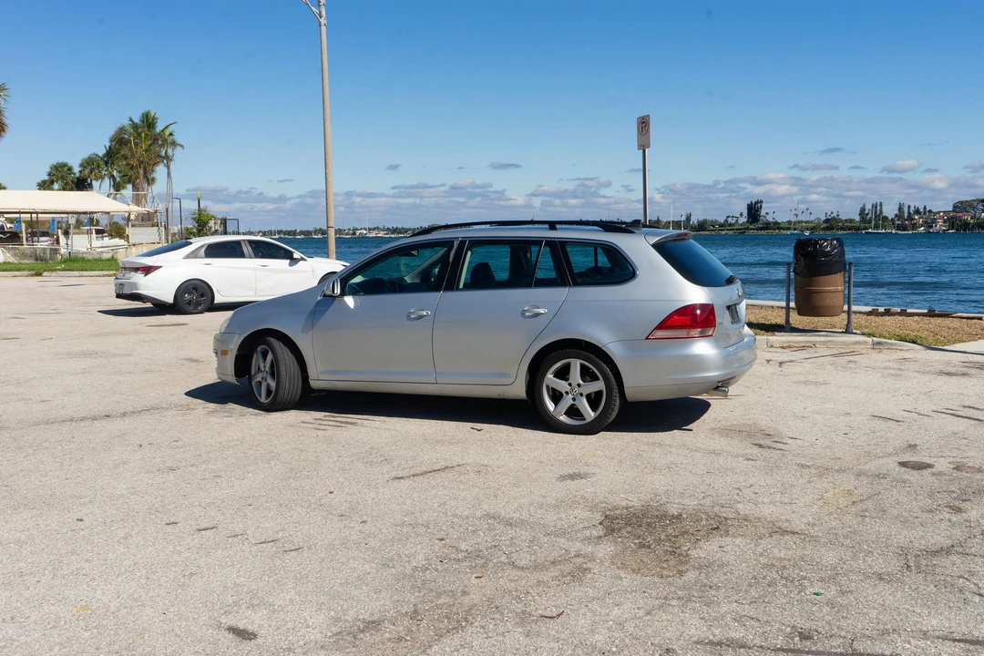 2009 Volkswagen A5 Jetta - Image 11 of 31
