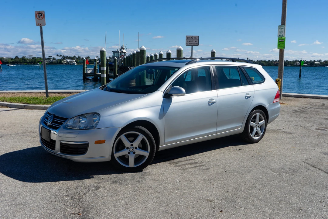 2009 Volkswagen A5 Jetta - Image 8 of 31