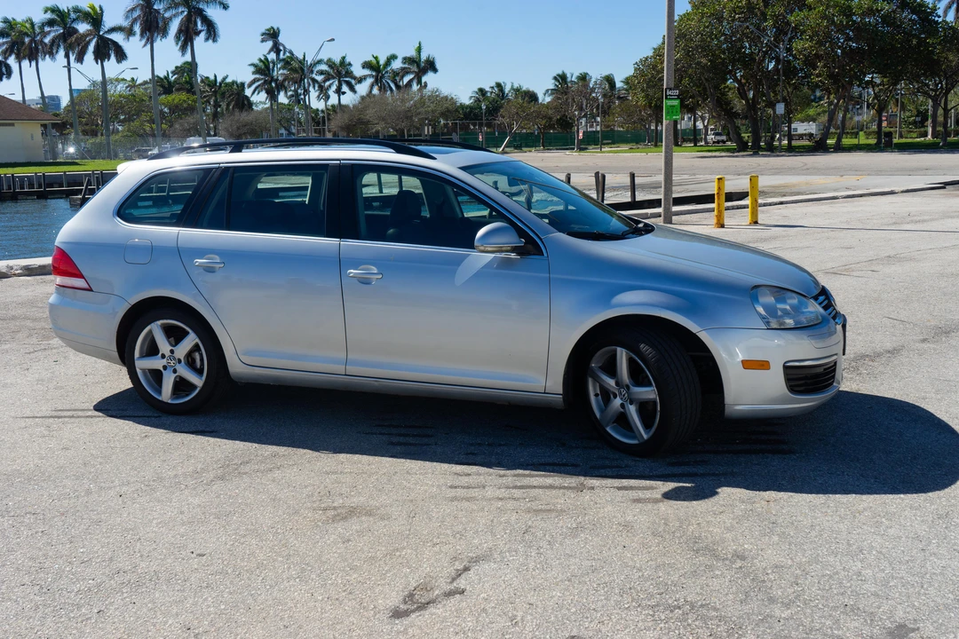 2009 Volkswagen A5 Jetta - Image 24 of 31