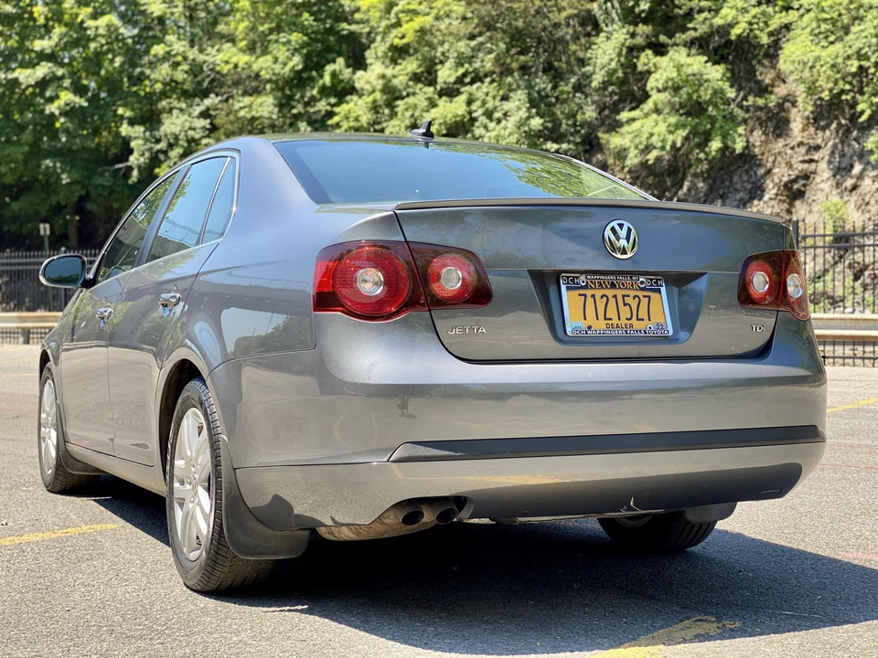 2009 Volkswagen A5 Jetta - Image 22 of 31