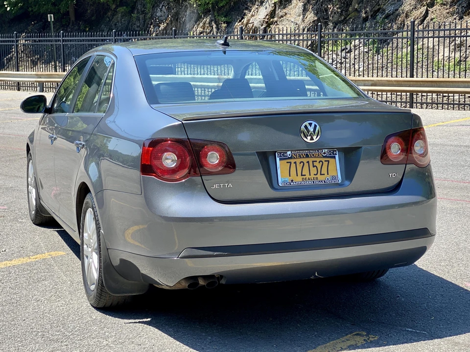 2009 Volkswagen A5 Jetta - Image 23 of 31