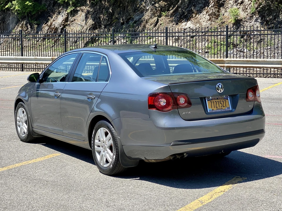 2009 Volkswagen A5 Jetta - Image 20 of 31