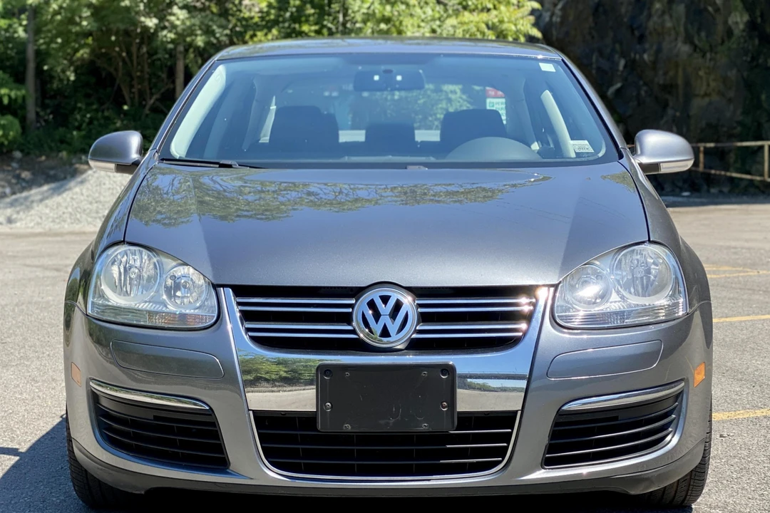 2009 Volkswagen A5 Jetta - Image 2 of 31